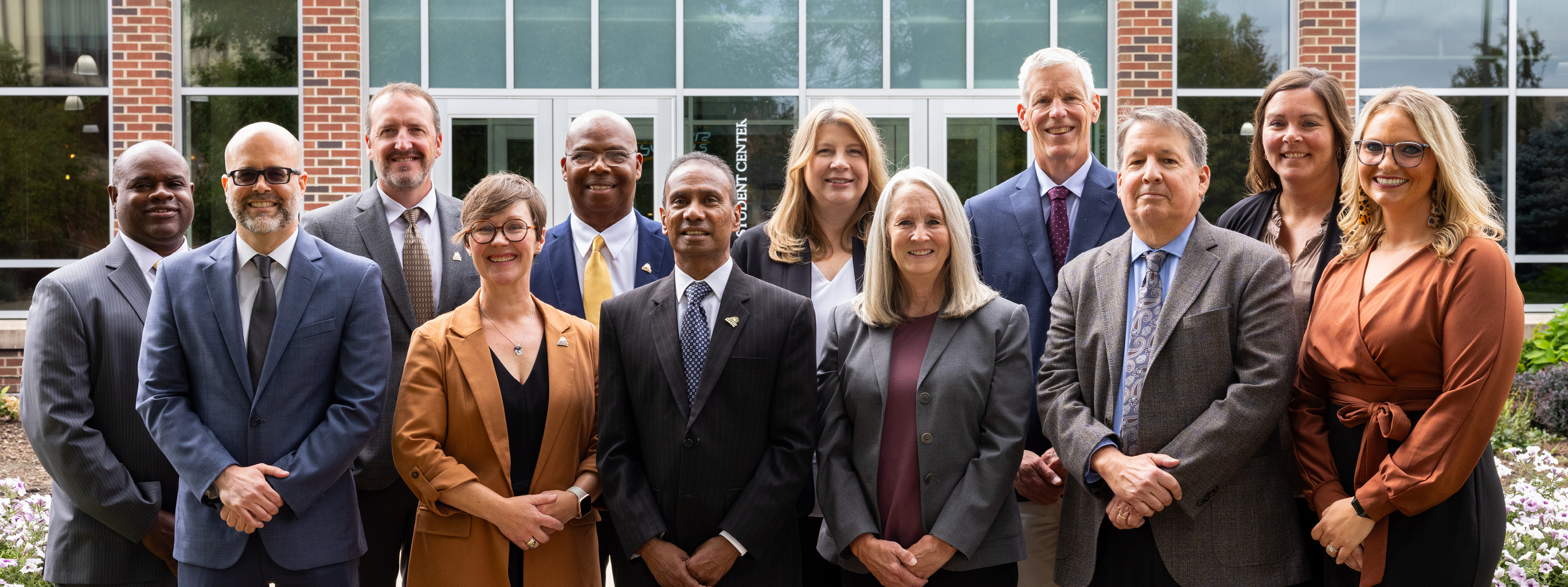 all cabinet members group photo